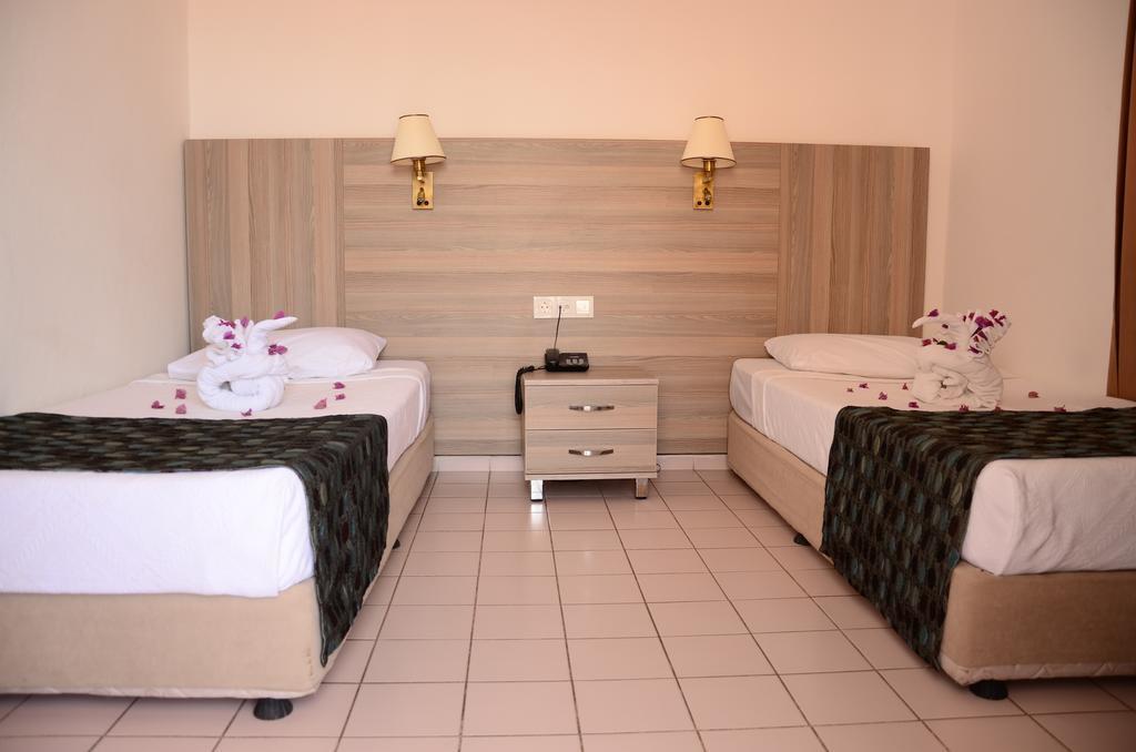 Sun Flower Apart Hotel Side Bilik gambar
